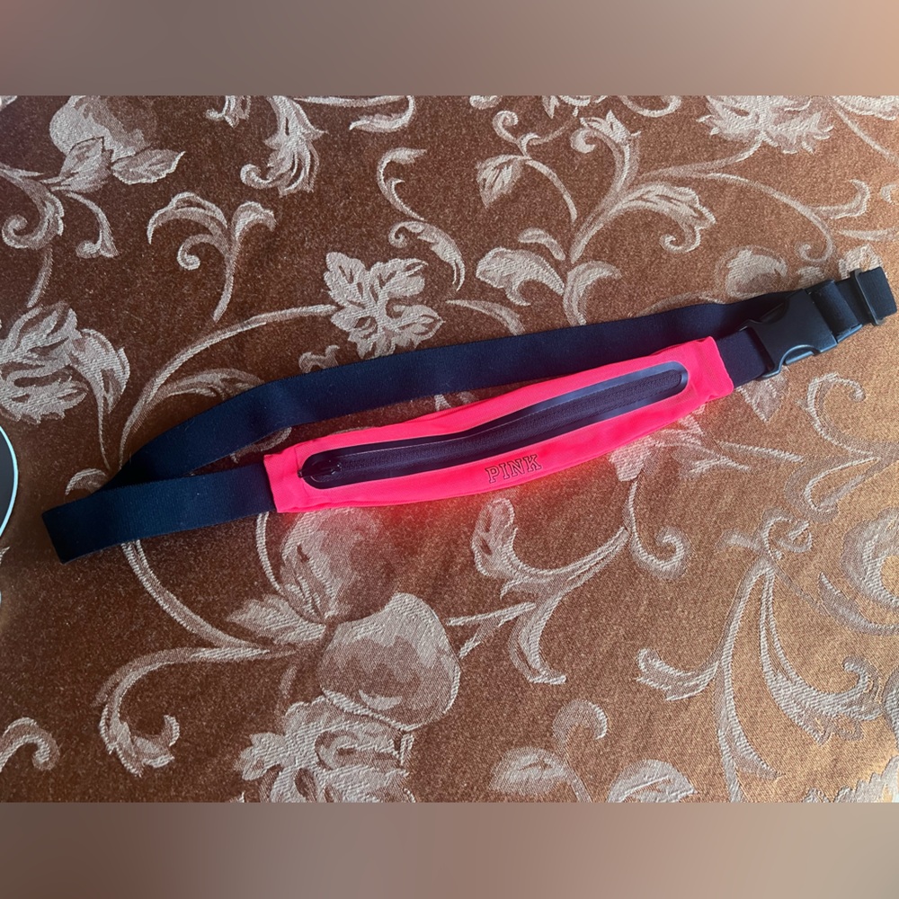 Victoria’s Secret PINK Extra Skinny Mesh Fanny Pack